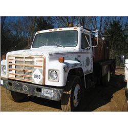 1984 INTERNATIONAL S1900 S/A FUEL & LUBE TRUCK, S/N 1HSLRTVN5EHA5877, INTL DIESEL ENG, 5 SPD TRANS, 