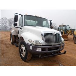 2008 INTERNATIONAL 4200 S/A WATER TRUCK, S/N 1HTMPAFP98H546089, IHC DIESEL ENG, 6 SPD TRANS, 31K REA