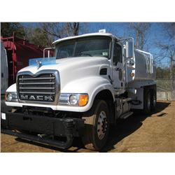 2002 MACK GRANTE CV713 T/A WATER TRUCK, S/N 1M2A611Y42M002061, E7 427HP MACK DIESEL ENG, 9 SPD TRANS