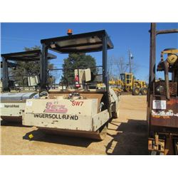 INGERSOLL-RAND DD110 TANDEM ROLLER, S/N 5216-5CC, 78" DRUMS, VIBRATORY, CANOPY, METER READING 7,034 