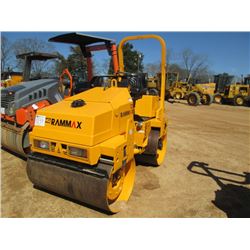 RAMMAX T33 TANDEM ROLLER, S/N TFAAV33EYW001223, 51" DRUMS, VIBRATORY, ROLLBAR, METER READING 1,704 H