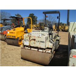 INGERSOLL-RAND CR32 TANDEM ROLLER, S/N 147058, VIBRATORY, FRONT 51" DRUM, 4 RUBBER TIRES ON REAR, CA