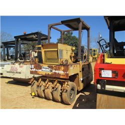 FERGUSON SP912 PNEUMATIC ASPHALT ROLLER, S/N 1284, CANOPY, METER READING 667 HRS