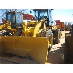 CAT 938G WHEEL LOADER, S/N 6WS01069, HYDRAULIC ANGLE BUCKET, ECAB, 20.5R25 TIRES, METER READING 859 