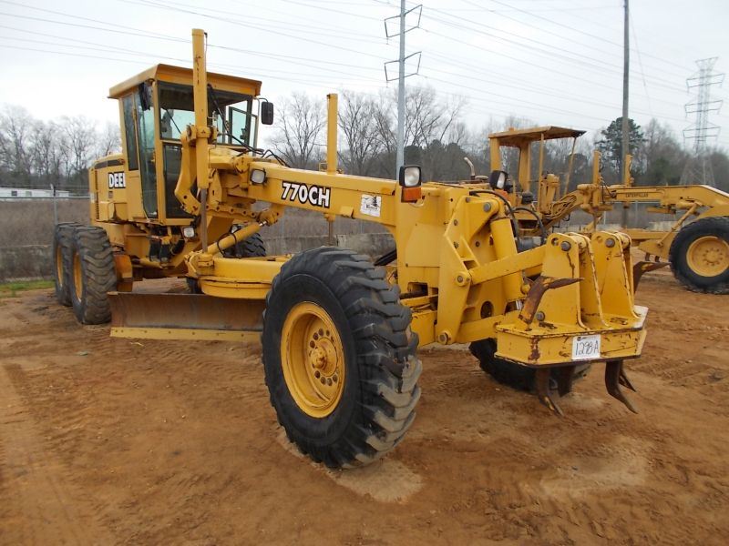 770ch JOHN DEERE 770CH MOTOR GRADER. S/N 564251, 14' HYD MOLDBOARD W/TIP ...