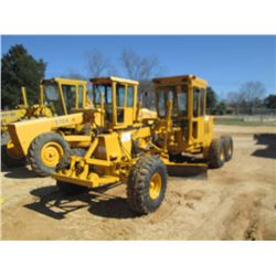 LEE G440 MOTOR GRADER, S/N 88-232, 10' MOLDBOARD W/TIP CONTROL, FRONT SCARIFIER, ECAB, 385/14.5-15 T