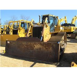 CAT D6R LGP SERIES II CRAWLER TRACTOR, S/N ADE01029 (05 YR) STRAIGHT BLADE W/TILT, DIFF STEER, ECAB 