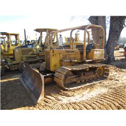 DRESSER TD7E CRAWLER TRACTOR, S/N 4410020U010262, 6 WAY BLADE, CANOPY, SWEEPS, REAR SCREEN, METER RE