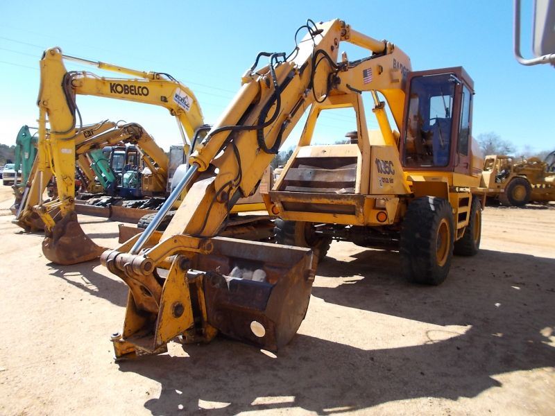 BADGER 1085 CRUZ-AIR WHEELED HYDRAULIC EXCAVATOR, S/N 990105, 9'6 ...