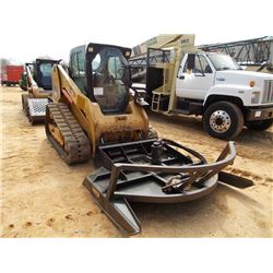 CAT 279C ENVIRONMENTAL MOWER, S/N MBT01569, TRACK TYPE, ECAB W/AIR, METER READING 2,395 HRS