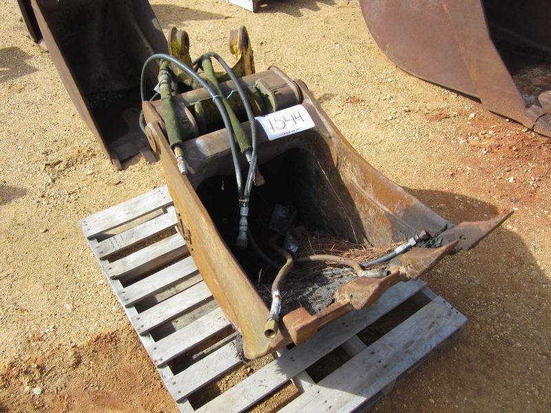 WAIN ROY 22" CLAM SHELL BUCKET