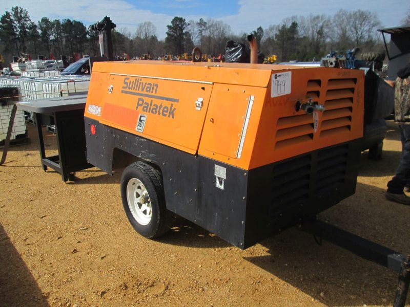 SULLIVAN / PALATEK D185 AIR COMPRESSOR, JOHN DEERE DIESEL