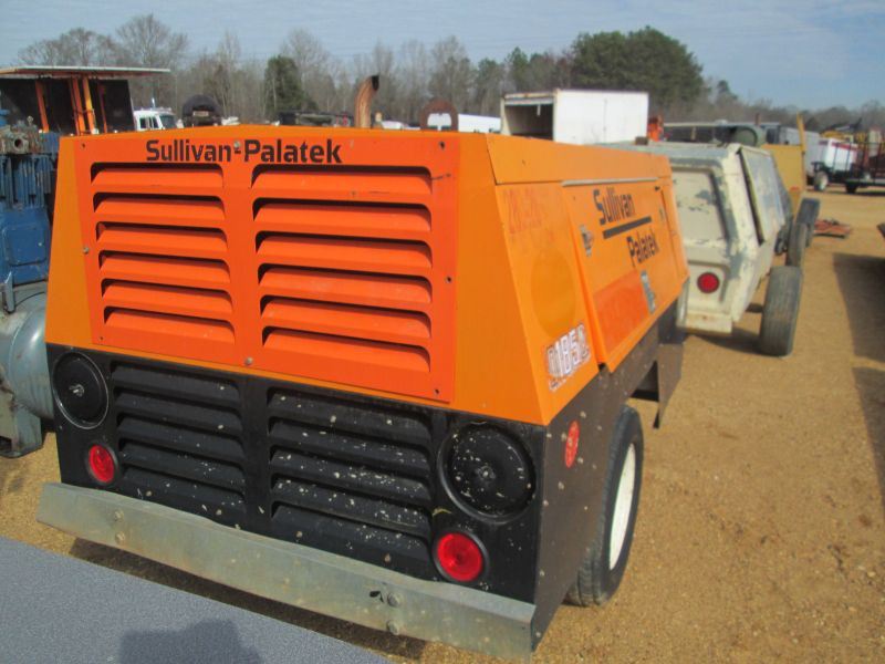 SULLIVAN / PALATEK D185 AIR COMPRESSOR, JOHN DEERE DIESEL