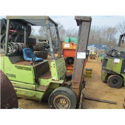 CLARK GPS20MB FORKLIFT, S/N 6966KOF, 4,000# CAP,LP GAS, DBL STAGE (DOES NOT RUN)