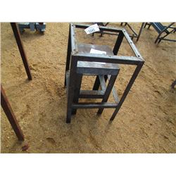 1 LOT (2) METAL STANDS