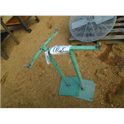 1 LOT (2) METAL STANDS