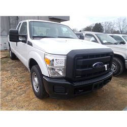 2015 FORD F250 PICKUP, S/N 1FT7X2A61FEC26889, GAS ENGINE, A/T, EXTENDED CAB, LONG BED, ODOMETER READ