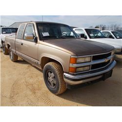 1994 CHEVROLET 1500 4X4 PICKUP, S/N 2GCEK19KSR1230001, GAS ENG, A/T, EXTENDED CAB, ODOMETER READING 