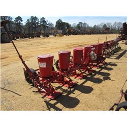 MASSEY FERGUSION 6 ROW PLANTER