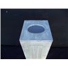 Image 2 : Toiletry Pedestal