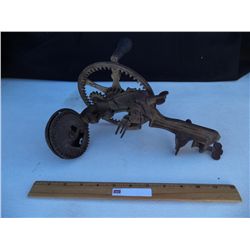 Antique Apple Peeler
