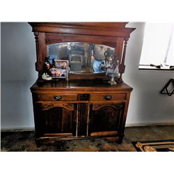 Cabinet with Mirror
