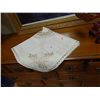 Image 1 : TABLE COVER
