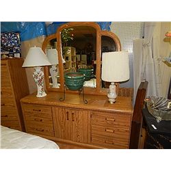 DRESSER - OAK STYLE - 2 DOOR - 6 DRAWER WITH MIRROR