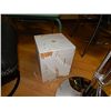 Image 1 : SQUARE BOX