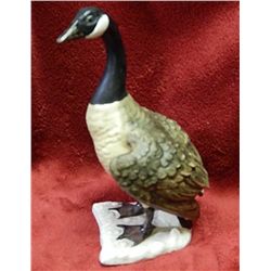 GOEBEL CERAMIC FIGURE - CANADA GOOSE - APPROX 8" TALL - APPROX. $100 VALUE