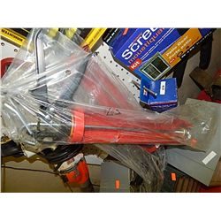 NEW GREASE CAULKING GUN