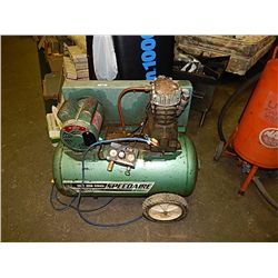 SPEED AIRE HORIZONTAL AIR COMPRESSOR - WORKING