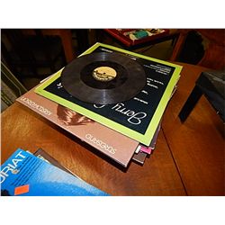 LOT OF RETRO 60-70'S AND OTHER VINYL RECORDS