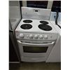 Image 1 : STOVE - 24" APARTMETN SIZE - GE