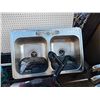 Image 1 : KITCHEN SINK