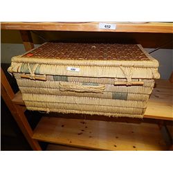 WICKER BASKET