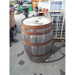 WOOD WHISKEY BARREL