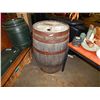 Image 2 : WOOD WHISKEY BARREL