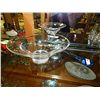 Image 4 : LARGE BOX LOT OF GLASSWARE