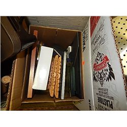 BOX OF ASSORTED PICTURE FRAMES