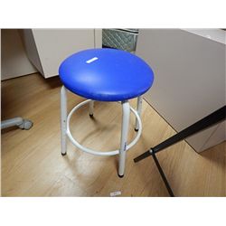 ADJUSTABLE STOOL