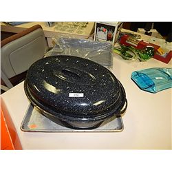 ROASTER, COOKIE SHEET, MUFFIN TRAYS