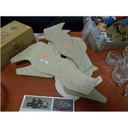 LOT OF ASSORTED FLAT CERAMICS