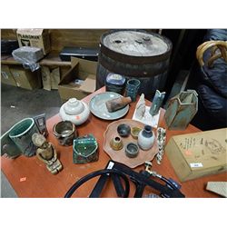 LOT OF ASSORTED CERAMICS & FIGURES
