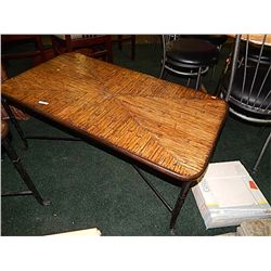 RUSTIC DESIGN COFFEE TABLE