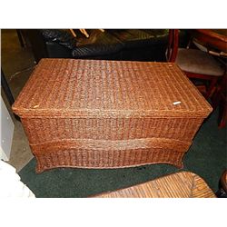 WICKER BASKET TRUNK