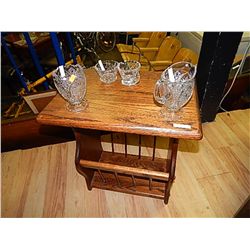 OAK MAGAZINE TABLE