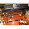 Image 1 : FISH TANK WITH LID AND LITE - 10 GAL