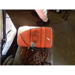 CHAIN HOIST - CM LONESTAR - 1 TON - 3PH