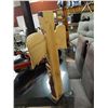 Image 2 : HAND CRAFTED AND INTRICATELY CARVED EAGLE TOTEM POLE - 22 ½"H WITH WINGS
